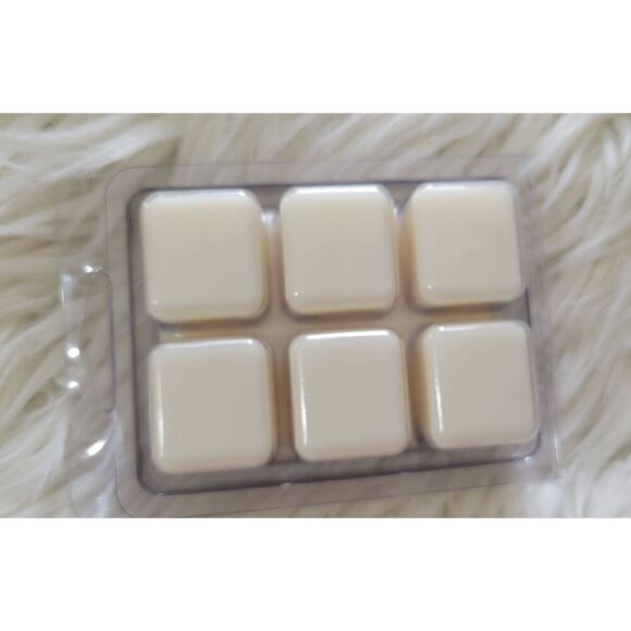 Farm Raised All American Farmed Pure Soy Wax Melts Pecan Waffles - Picture 3 of 4